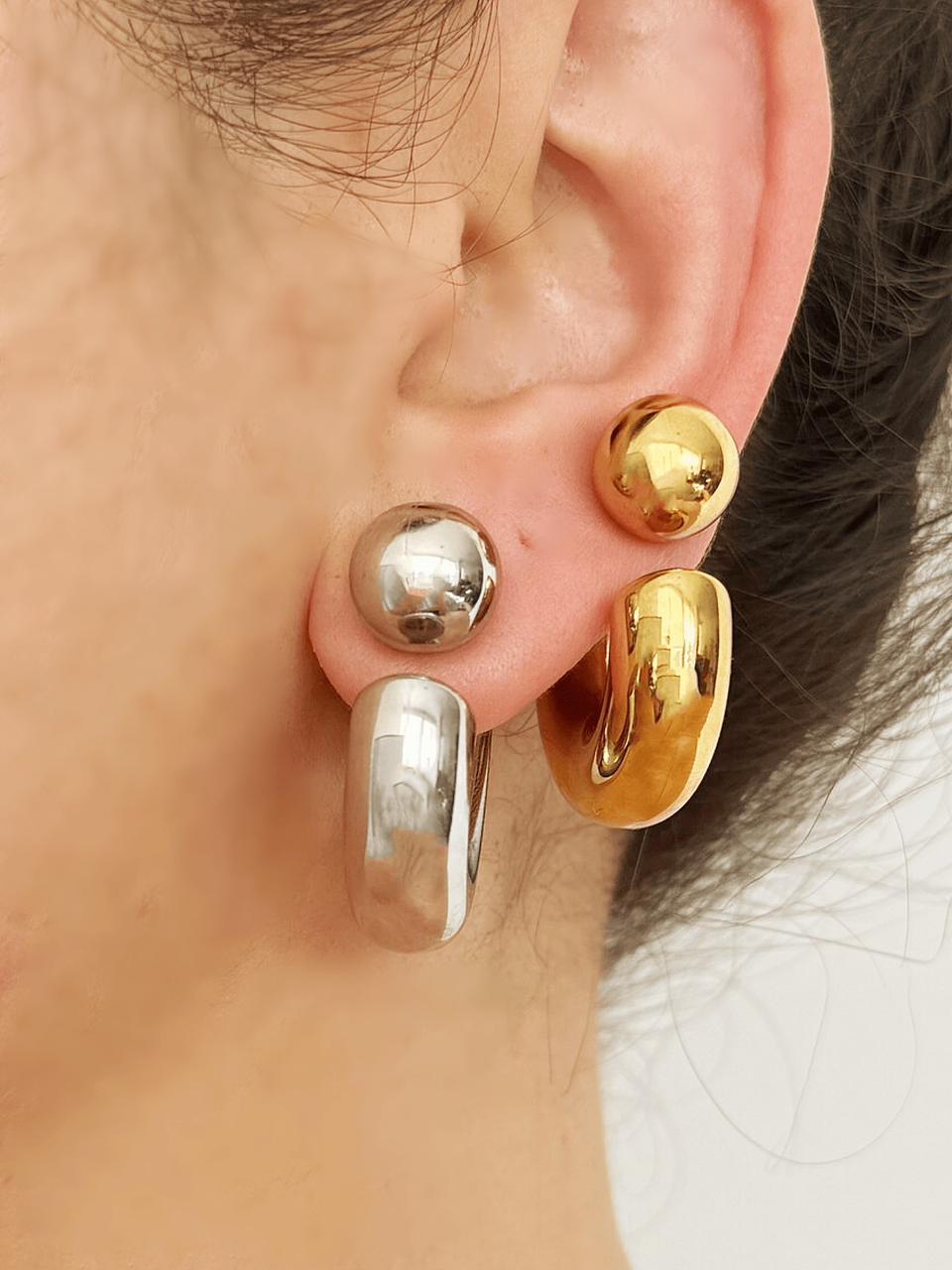 Centra earrings