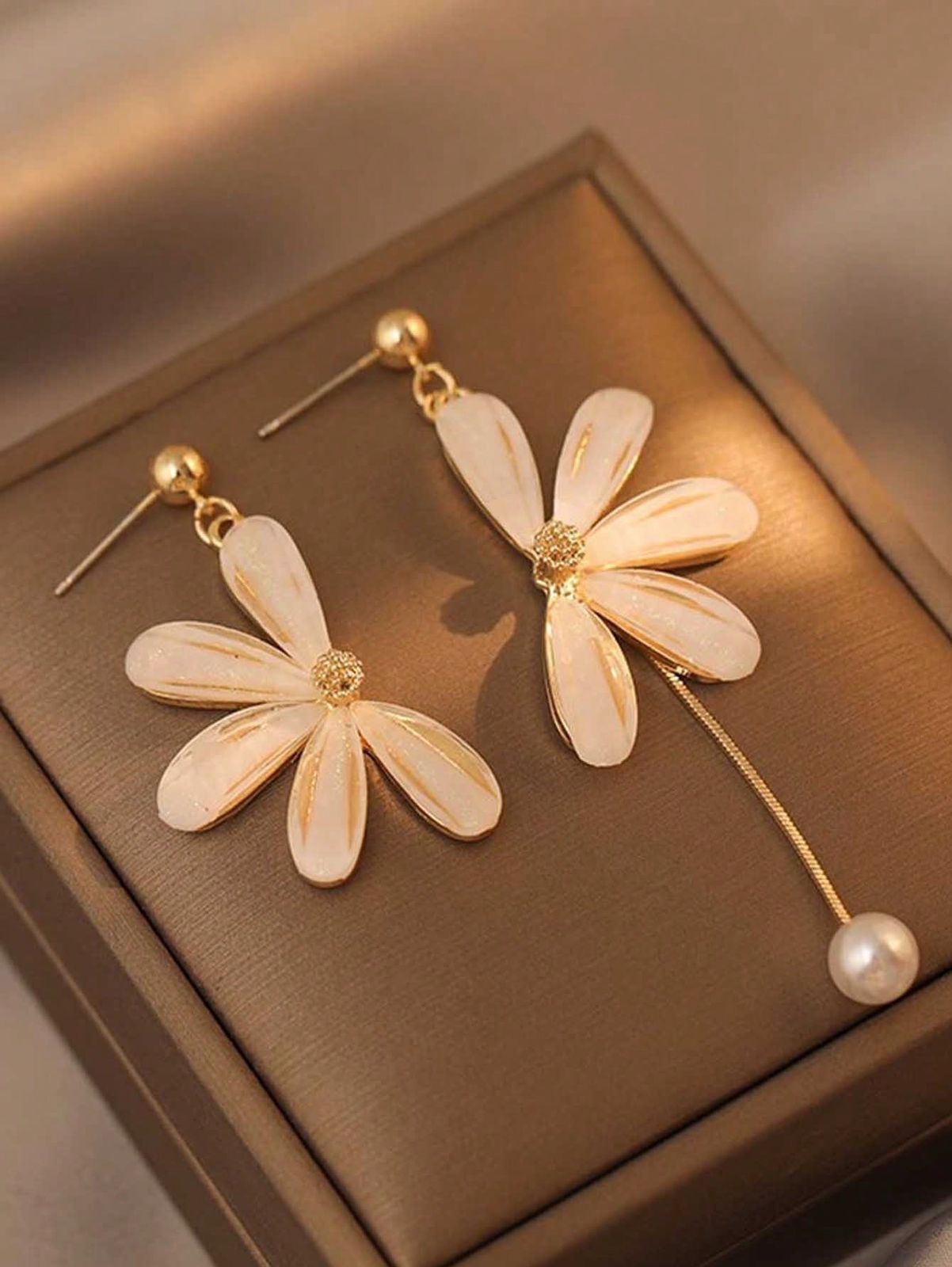 Mirora earrings