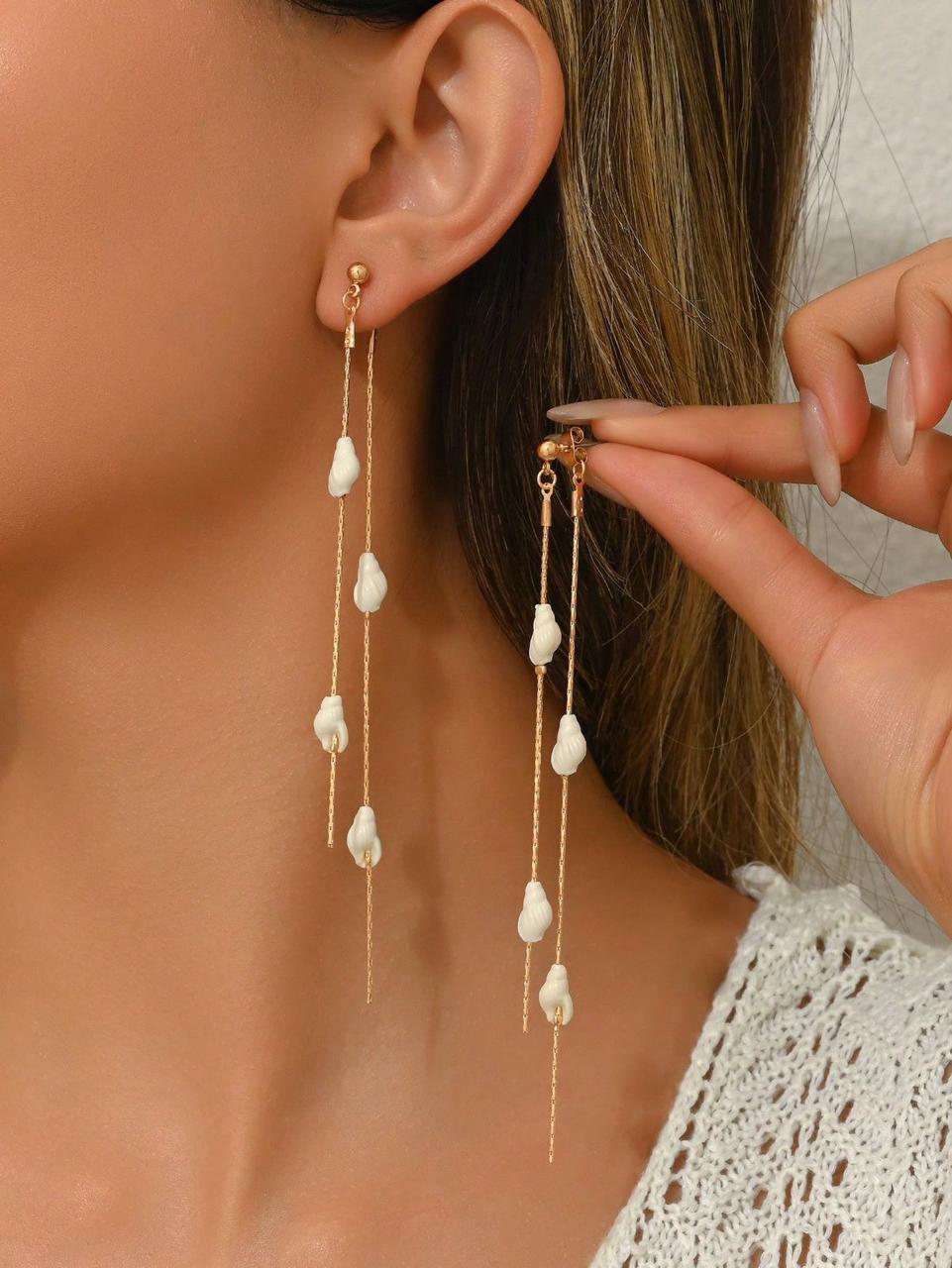 Chic earrings