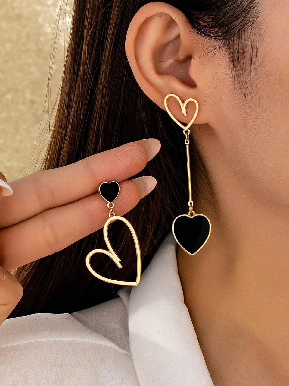 Black valentine earrings