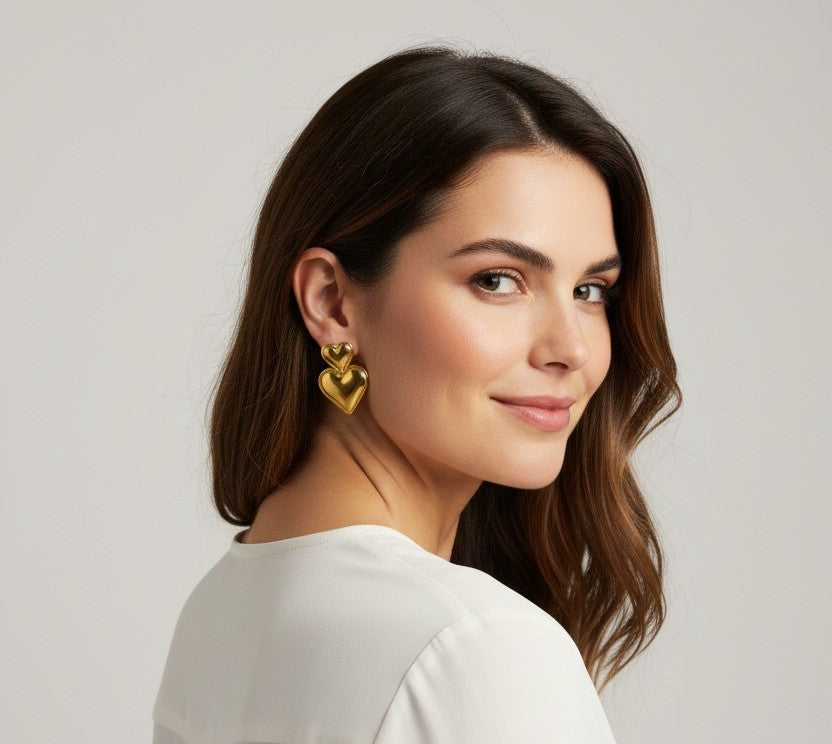 Como earrings